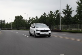 2015款进口起亚全新嘉华外出试驾