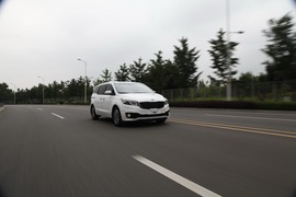 2015款进口起亚全新嘉华外出试驾