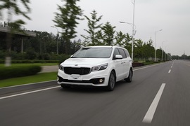 2015款进口起亚全新嘉华外出试驾