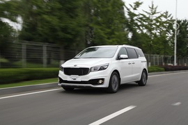 2015款进口起亚全新嘉华外出试驾