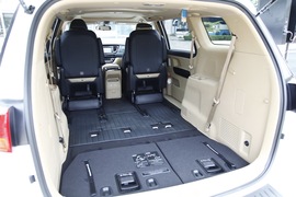 2015款进口起亚全新嘉华外出试驾