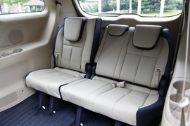 2015款进口起亚全新嘉华外出试驾