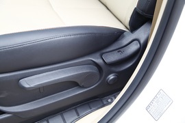 2015款进口起亚全新嘉华外出试驾