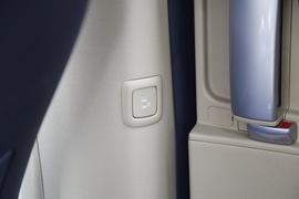 2015款进口起亚全新嘉华外出试驾