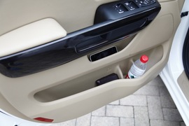 2015款进口起亚全新嘉华外出试驾