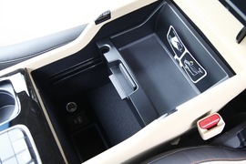 2015款进口起亚全新嘉华外出试驾