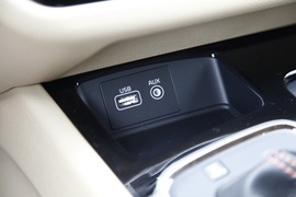 2015款进口起亚全新嘉华外出试驾