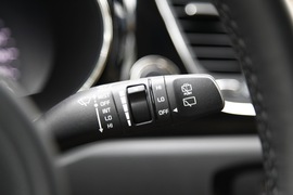 2015款进口起亚全新嘉华外出试驾