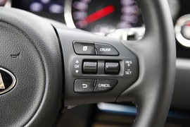 2015款进口起亚全新嘉华外出试驾