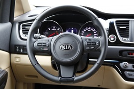 2015款进口起亚全新嘉华外出试驾