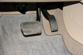 2015款福特福克斯三厢1.5L