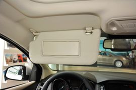 2015款福特福克斯三厢1.5L