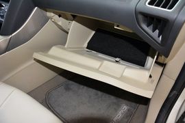 2015款福特福克斯三厢1.5L
