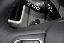 2015款福特福克斯三厢1.5L