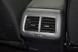 2015款大众高尔夫1.4TSI手动舒适型