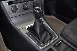 2015款大众高尔夫1.4TSI手动舒适型
