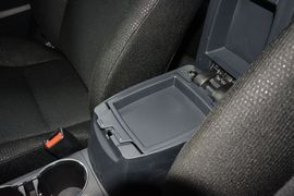 2014款丰田卡罗拉1.6L