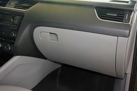 2015款斯柯达明锐1.4T