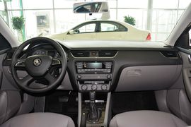 2015款斯柯达明锐1.4T