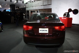 2010款起亚福瑞迪北美车展实拍
