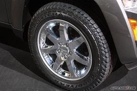 2010款吉普自由人北美车展实拍