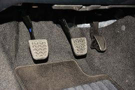 2014款丰田威驰1.5L手动智臻版