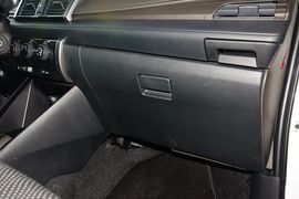 2014款丰田威驰1.5L手动智臻版