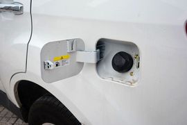 2015款陆风X8