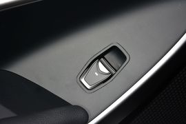 2015款现代全新胜达2.0T自动四驱智能型