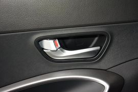 2015款现代全新胜达2.0T自动四驱智能型