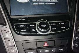 2015款现代全新胜达2.0T自动四驱智能型