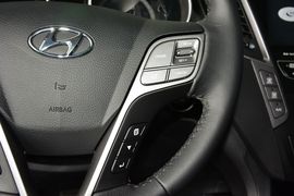 2015款现代全新胜达2.0T自动四驱智能型