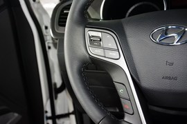 2015款现代全新胜达2.0T自动四驱智能型