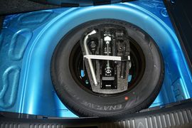 2015款斯柯达晶锐1.4L自动前行版