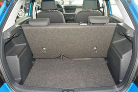 2015款斯柯达晶锐1.4L自动前行版