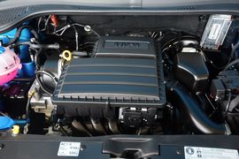 2015款斯柯达晶锐1.4L自动前行版