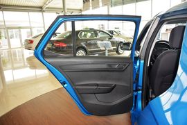 2015款斯柯达晶锐1.4L自动前行版