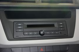 2015款斯柯达晶锐1.4L自动前行版