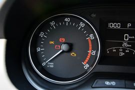 2015款斯柯达晶锐1.4L自动前行版