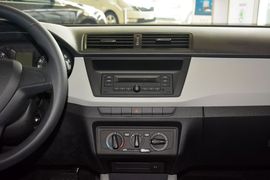 2015款斯柯达晶锐1.4L自动前行版