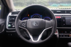 2015款本田锋范1.5L