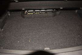 2015款陆风X8