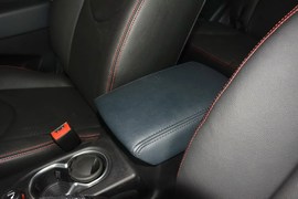 2015款陆风X8