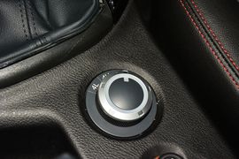 2015款陆风X8