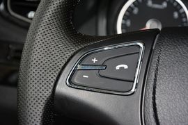 2015款陆风X8