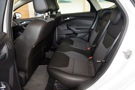 2015款福特福克斯两厢1.5L