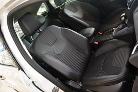 2015款福特福克斯两厢1.5L