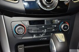 2015款福特福克斯两厢1.5L