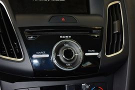 2015款福特福克斯两厢1.5L