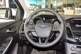 2015款福特福克斯两厢1.5L